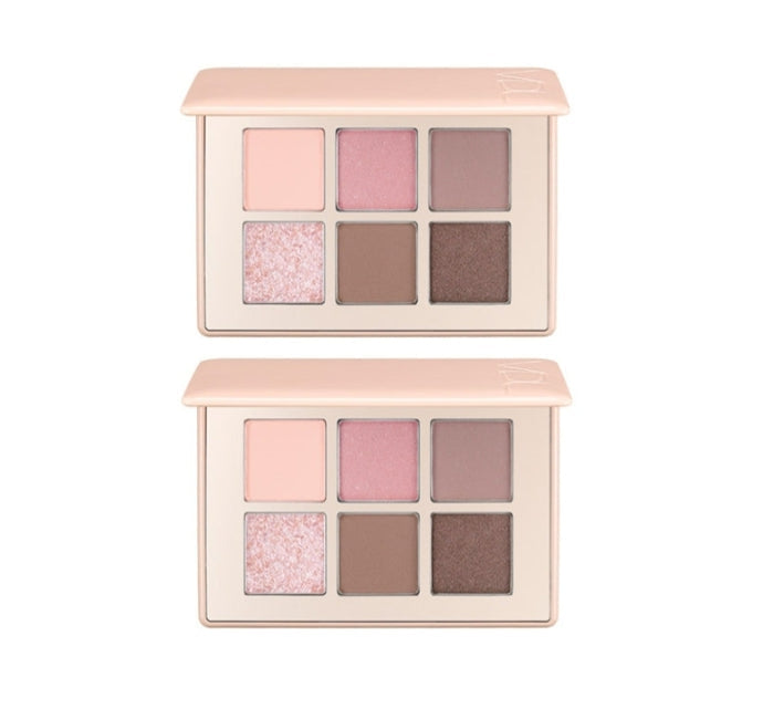 Overview# An all-in-one palette that allows you to create a variety of makeup looks with a three-dimensional color compositio