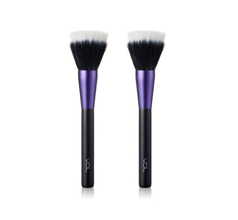 Overview# A flat-cut, soft surfaced brush that grants even and thin application of powders and highligher. 2ea - This items w