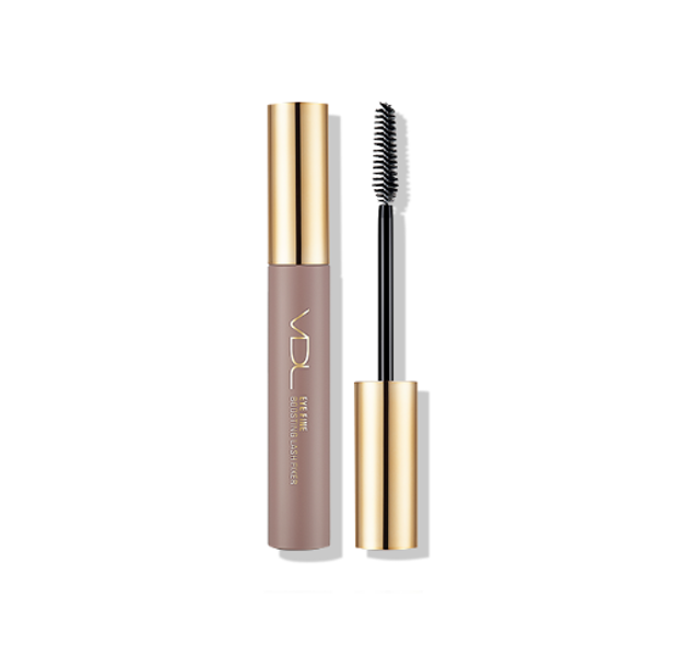 Overview# A foundation that adheres well to the skin and has a different fit. SPF35 PA++ 30ml Available #A00 #M01 #A01 #V01 #