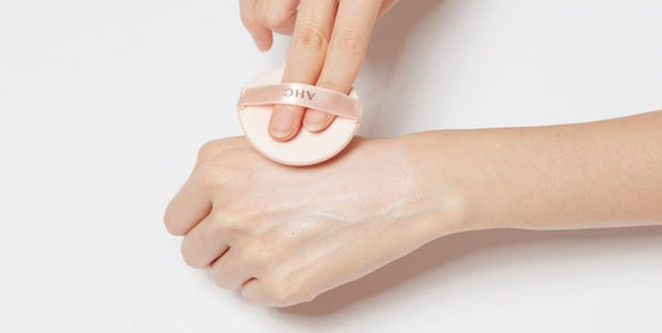 AHC Aura Secret Tone Up Cushion SPF30 PA++ 15g from Korea by AHC