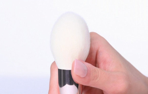 2 x BANILA CO Contour Brush from Korea