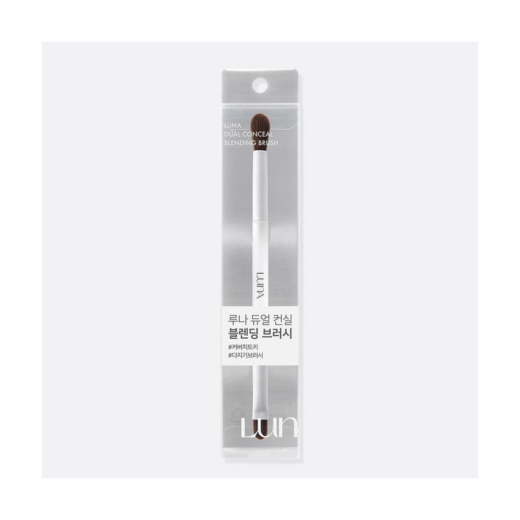 LUNA Dual Conceal Blending Brush double-ended